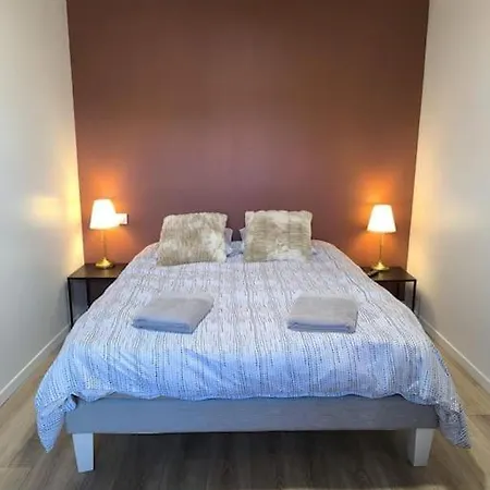 2 Pieces Perle Sur La Place Morny Refait A Neuf