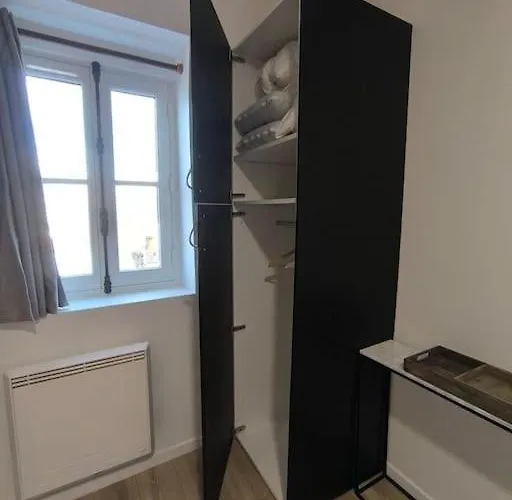 Apartment 2 Pieces Perle Sur La Place Morny Refait A Neuf Deauville