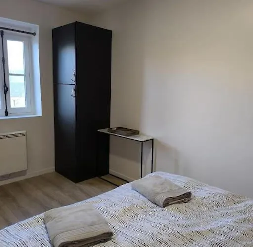 2 Pieces Perle Sur La Place Morny Refait A Neuf Apartment *